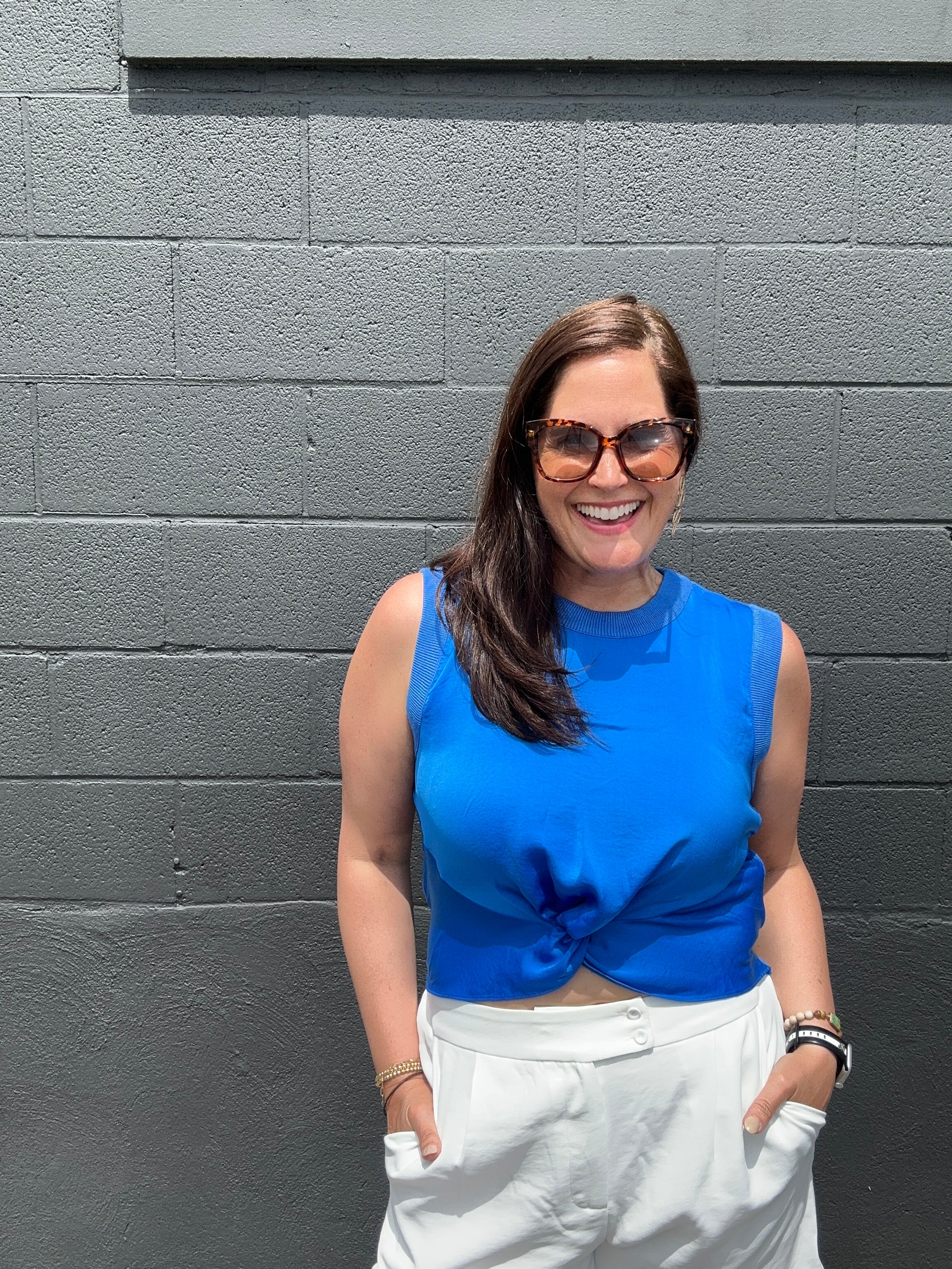 Mia Sleeveless Twist Front Top (2 color options) - The Girl on Ivy
