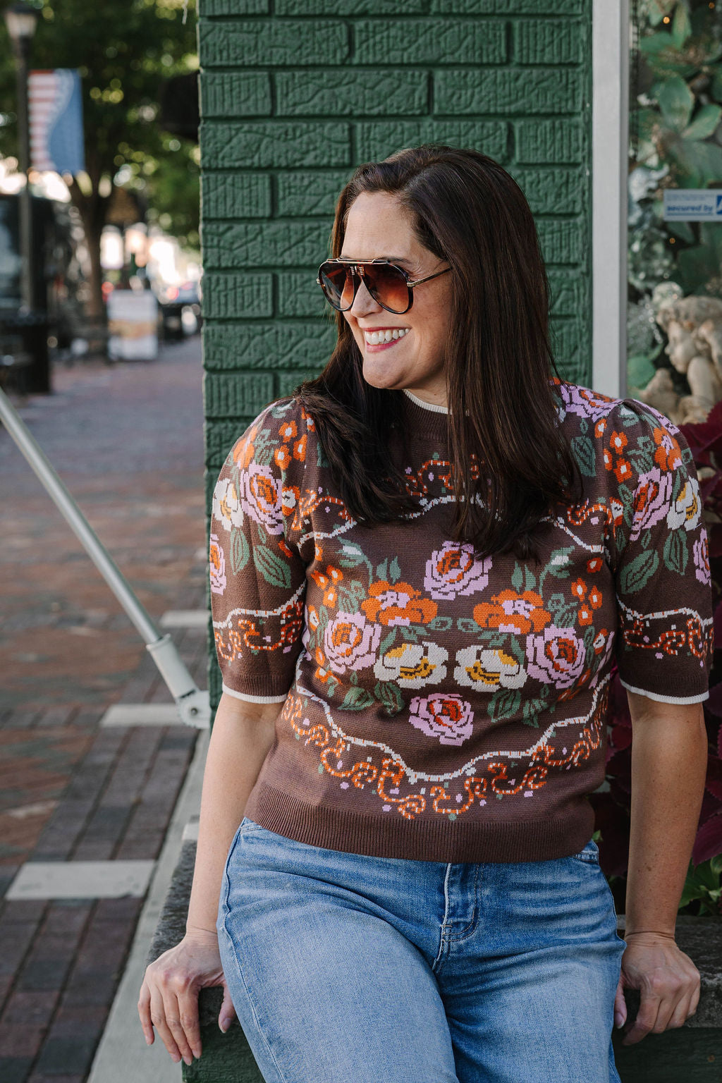 short sleeve knit brown sweater top with floral pattern