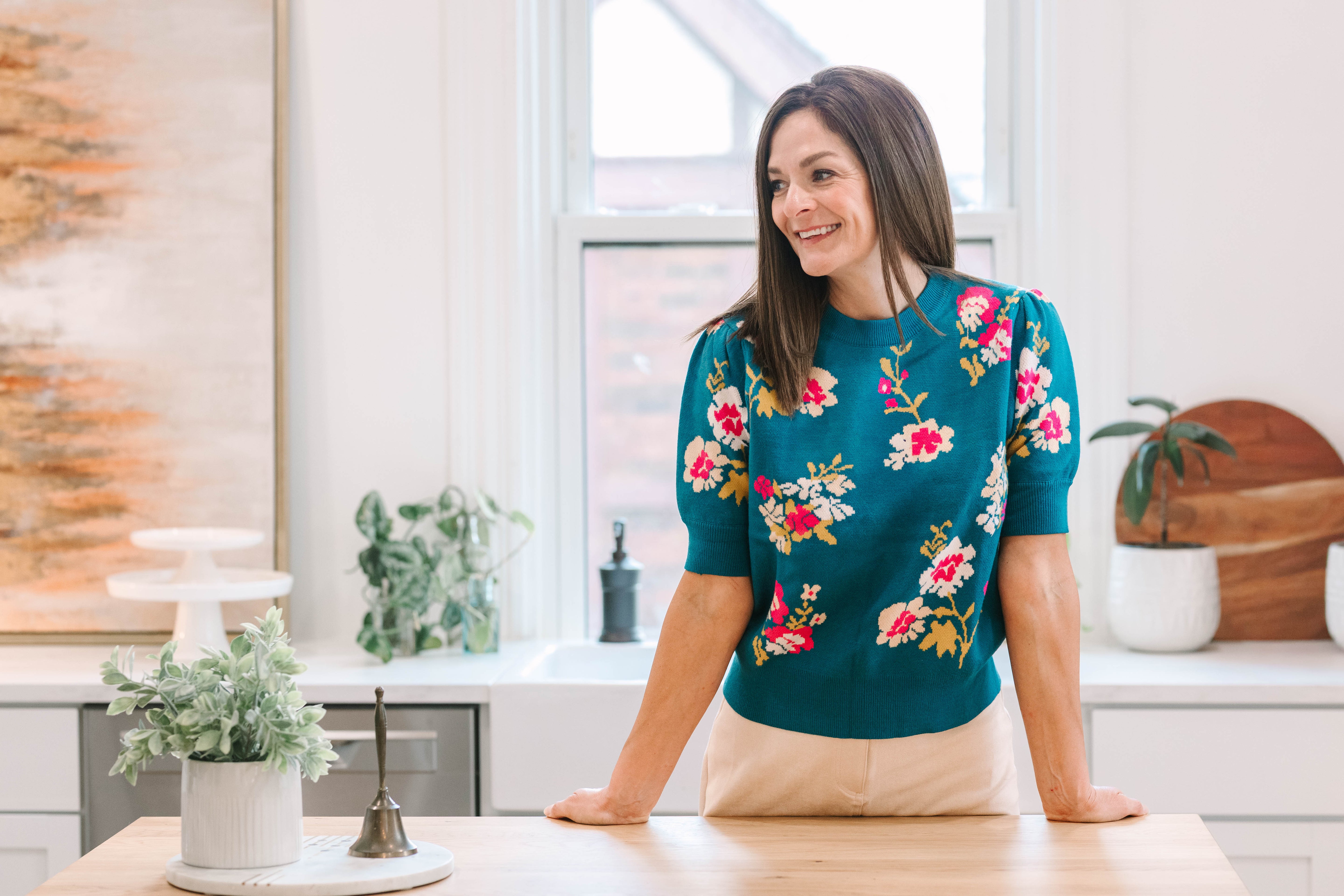 Floral Pattern Mock Neck Short Sleeve Knitted Top - The Girl on Ivy