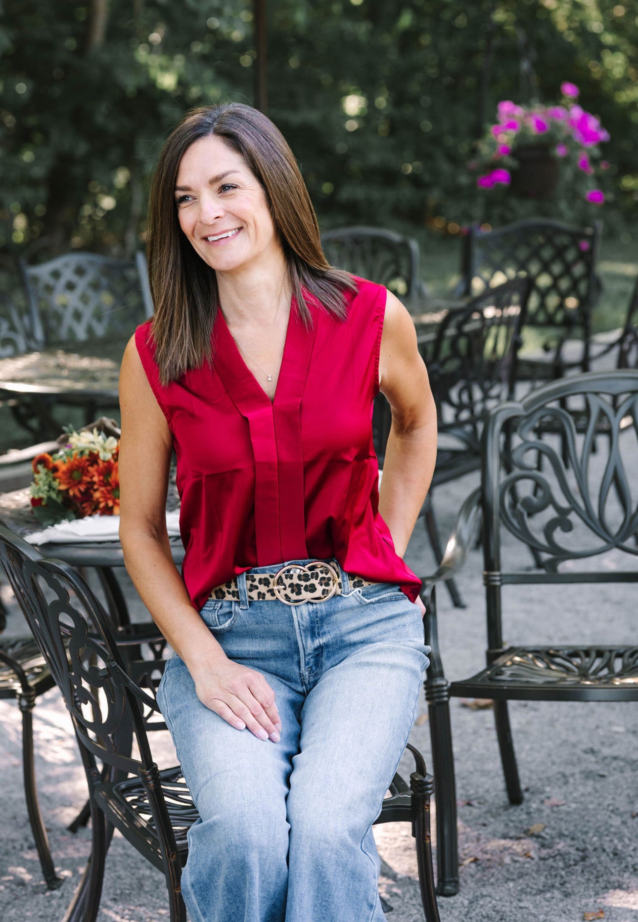 SATIN COLLARED SLEEVELESS BLOUSE (3 Color Options) - The Girl on Ivy