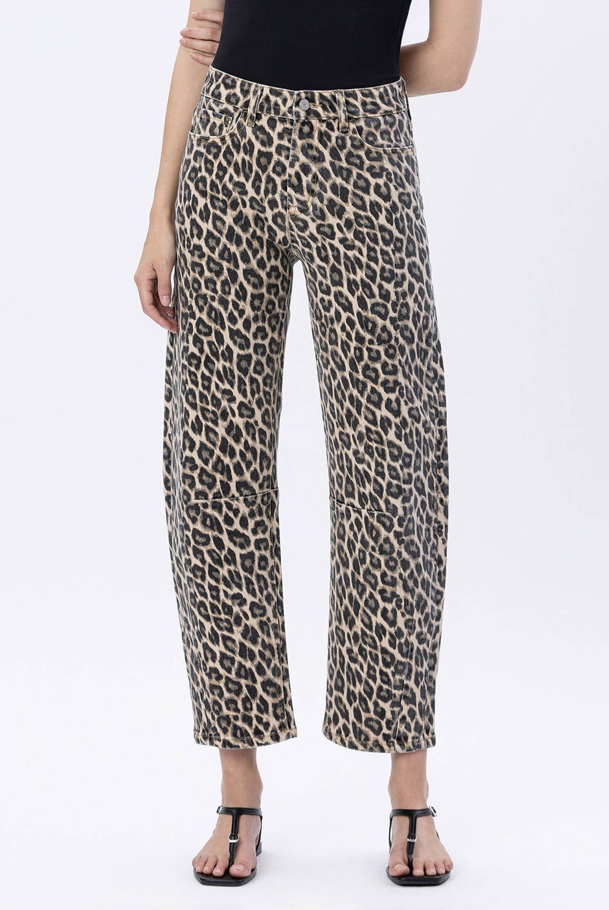 HIGH RISE LEOPARD PRINT BARREL JEANS V3704LPD - The Girl on Ivy