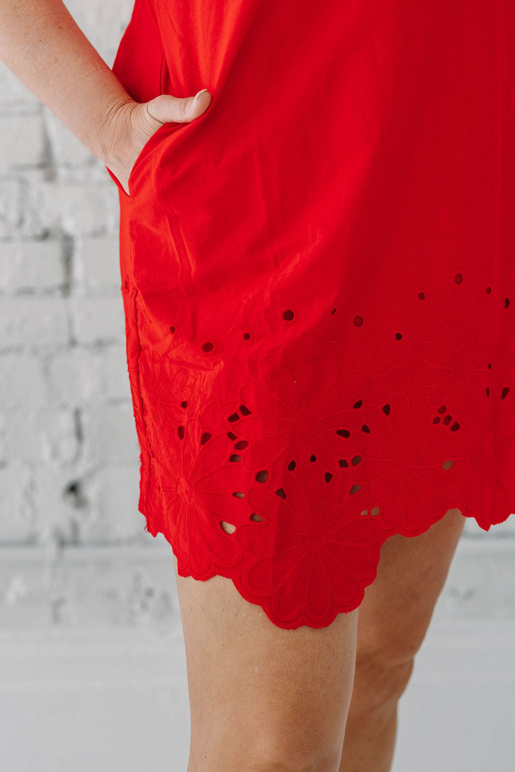 Solid sleeveless mini dress (2 color options) - The Girl on Ivy