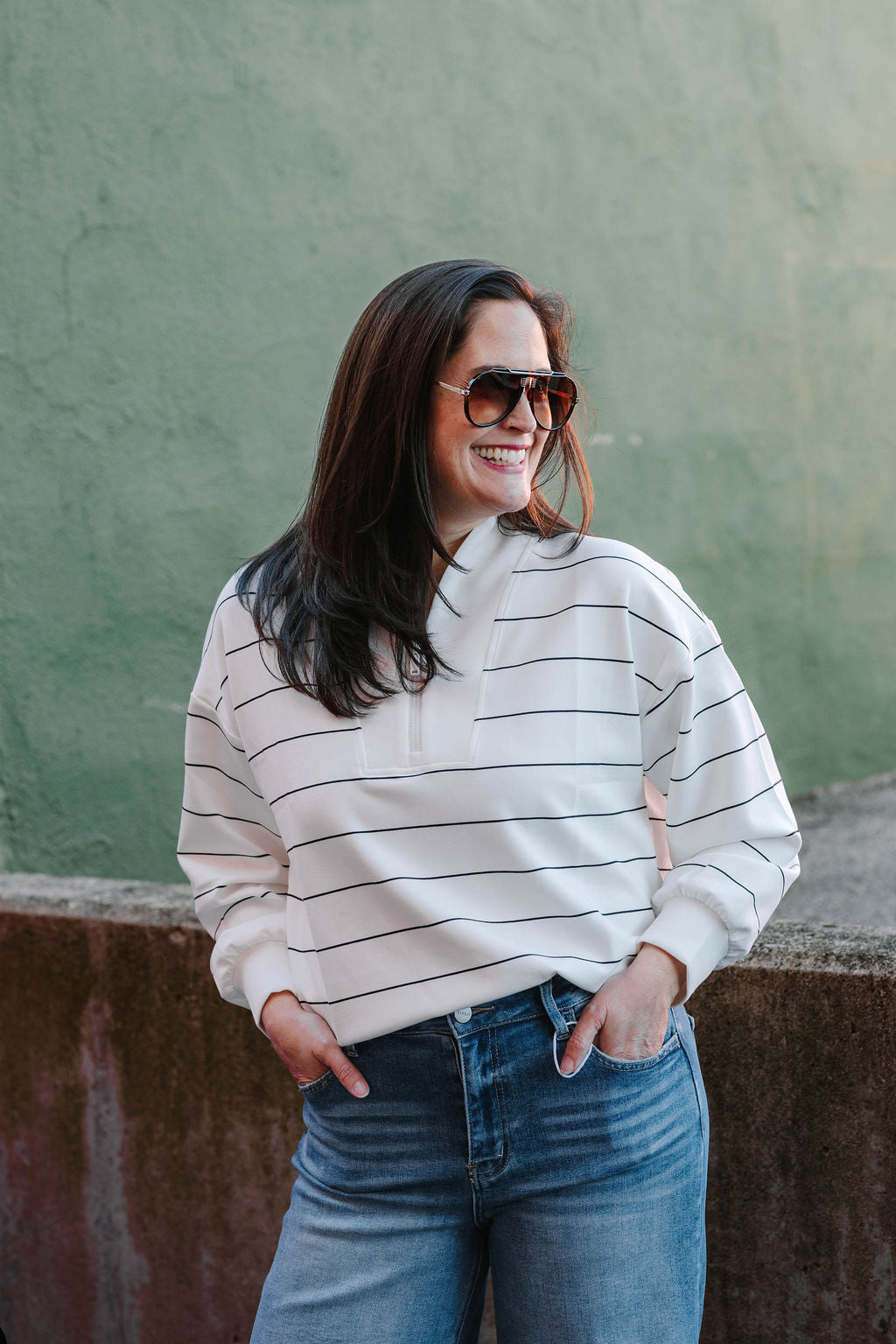 v-neck cream and clack stripe sweatshirt