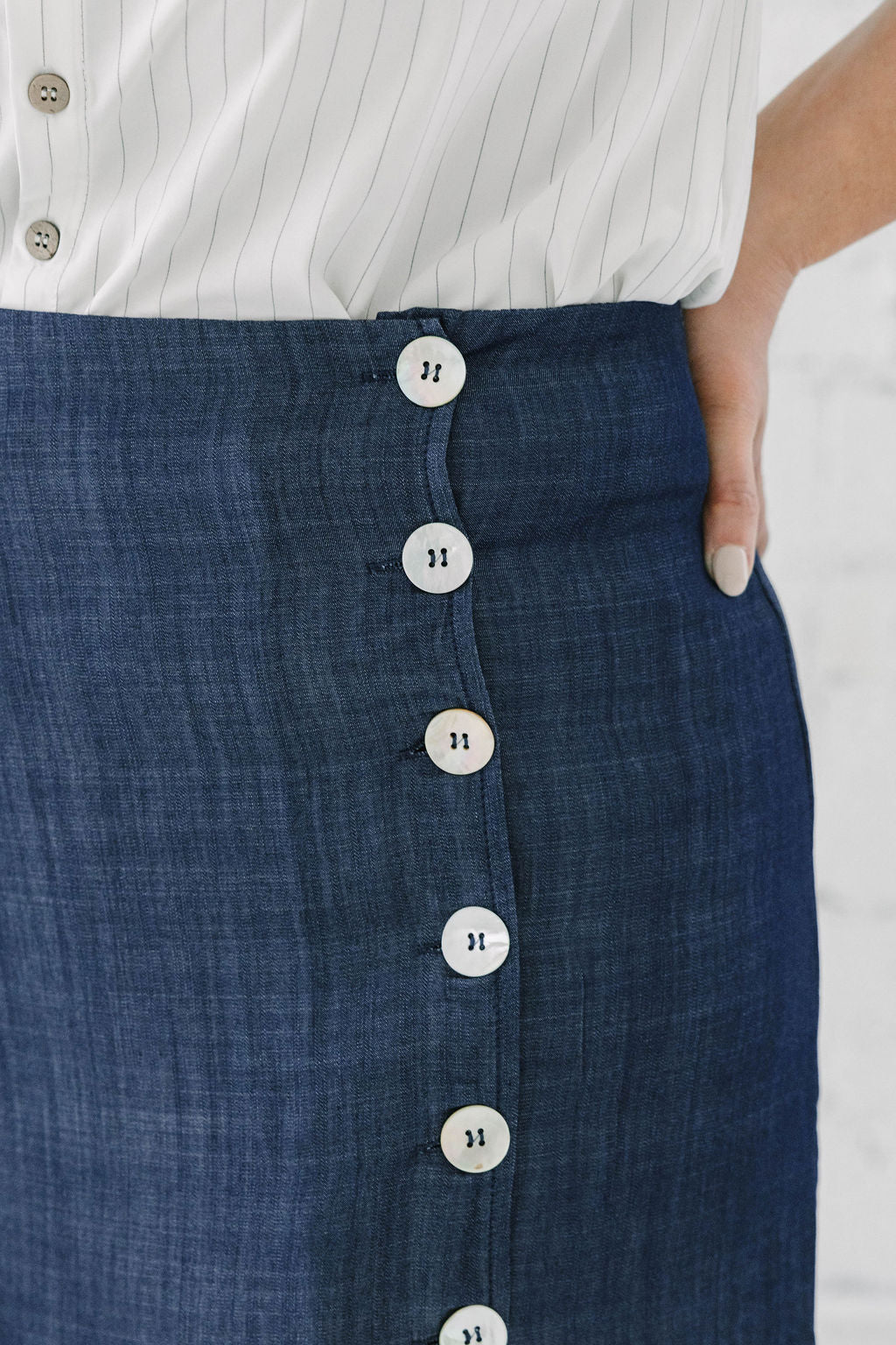 Anne Long Side Button Slit Skirt - The Girl on Ivy