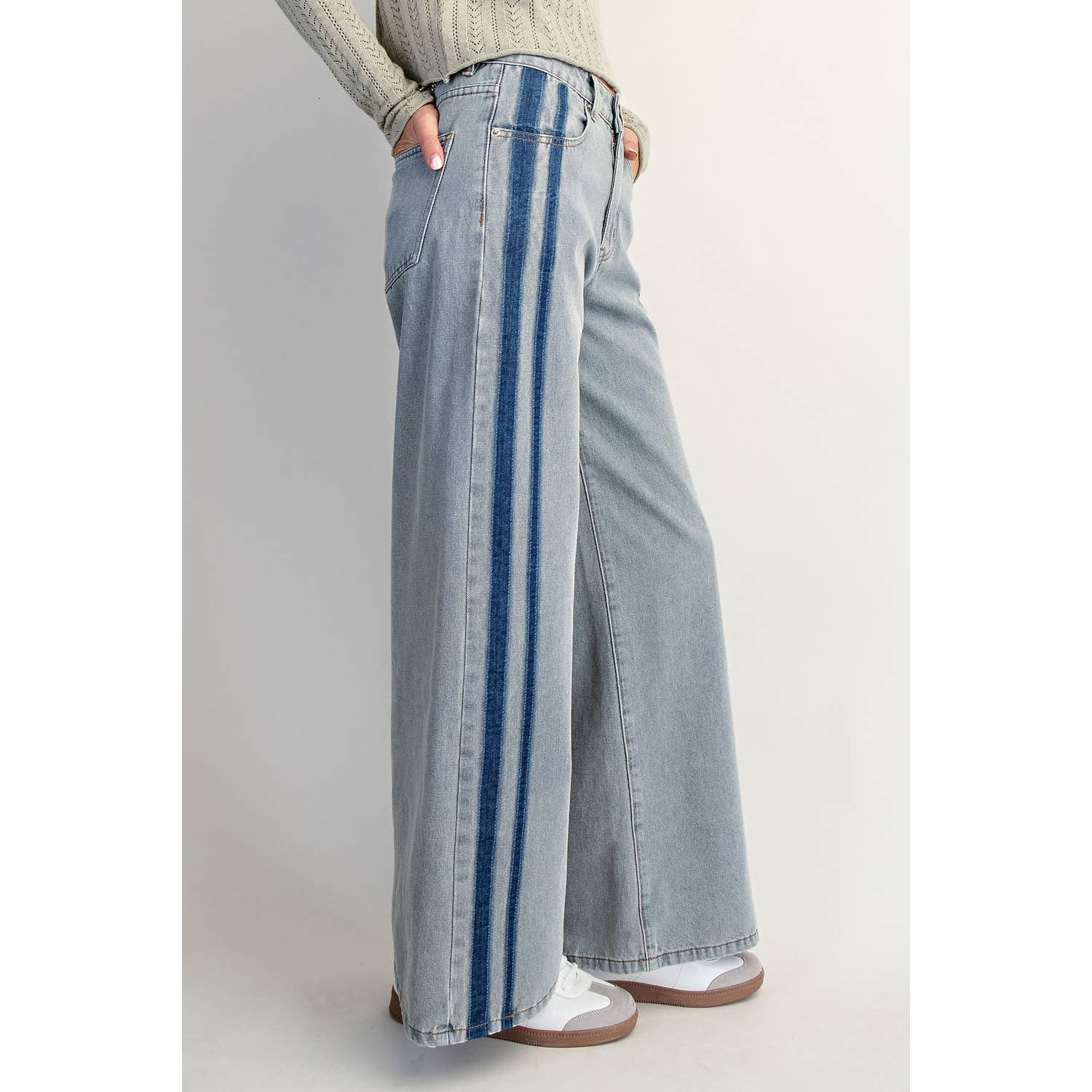 WASHED MID-RISE STRIPE JEANS - The Girl on Ivy