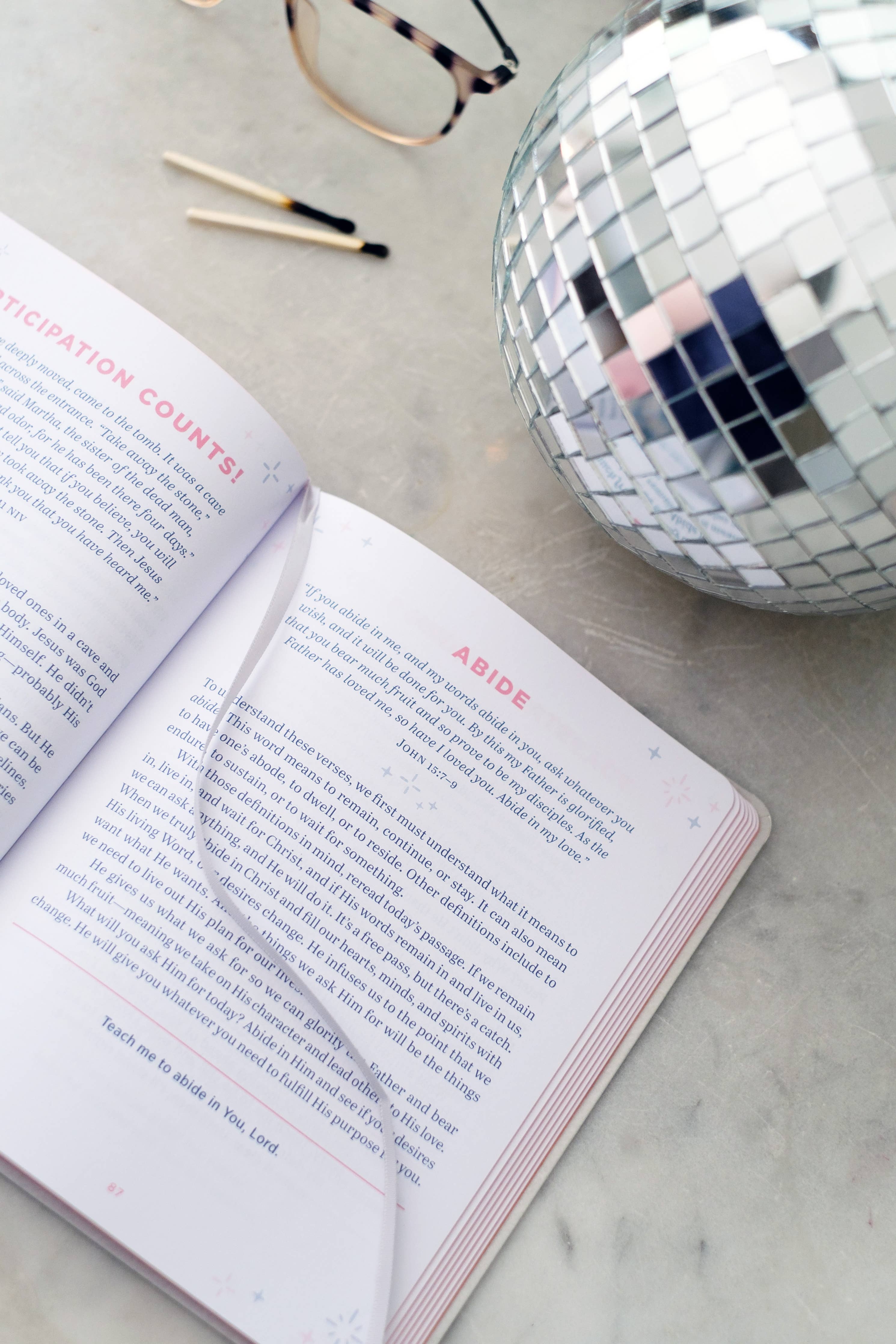 180 Devotions to Spark Your Faith - The Girl on Ivy