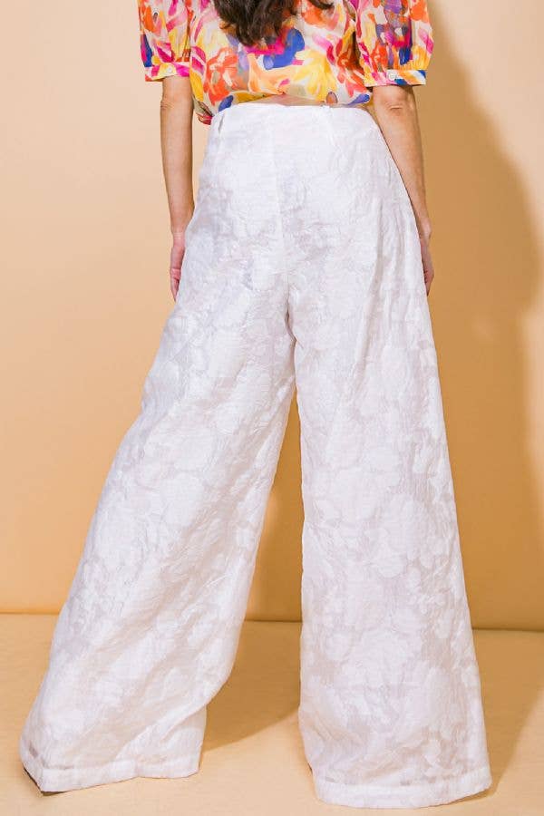 A textured woven pant - IP8474 WHITE - The Girl on Ivy