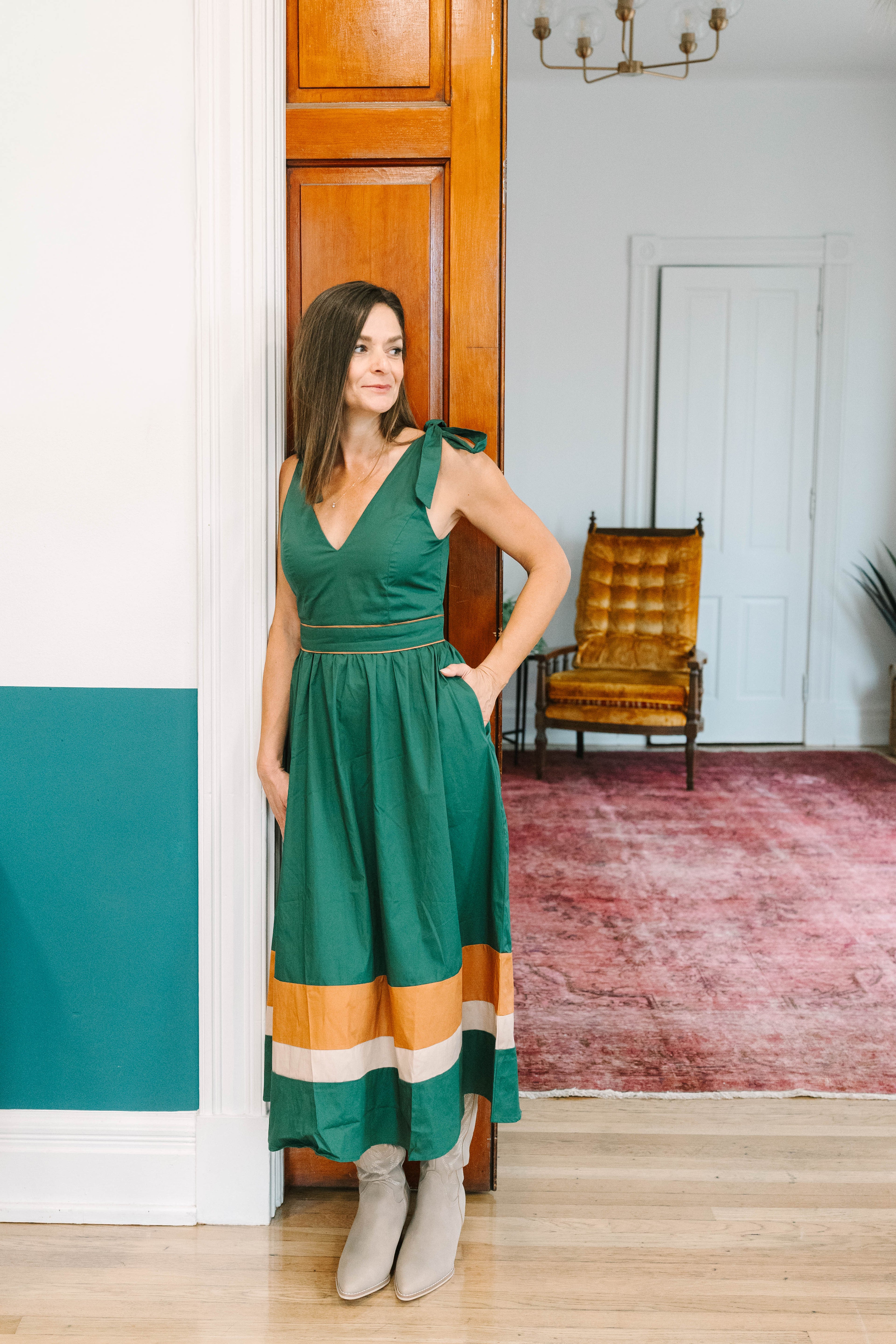 Annessa solid woven color blocked midi dress - The Girl on Ivy